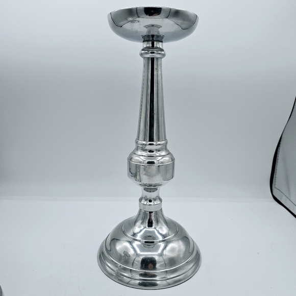 Pottery Barn Gemma Silver Tone Pillar Candle Holders - set of two - Picture 10 of 12